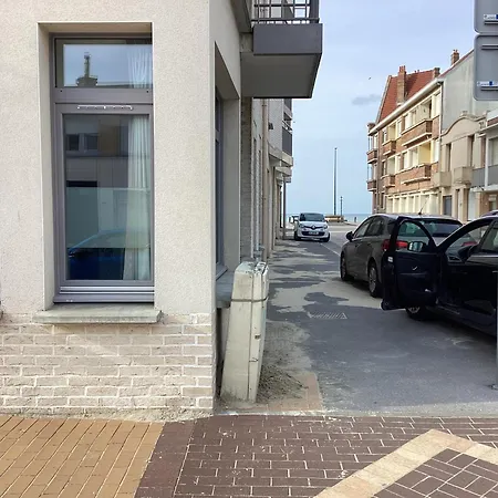 Les Peupliers Apartment *
